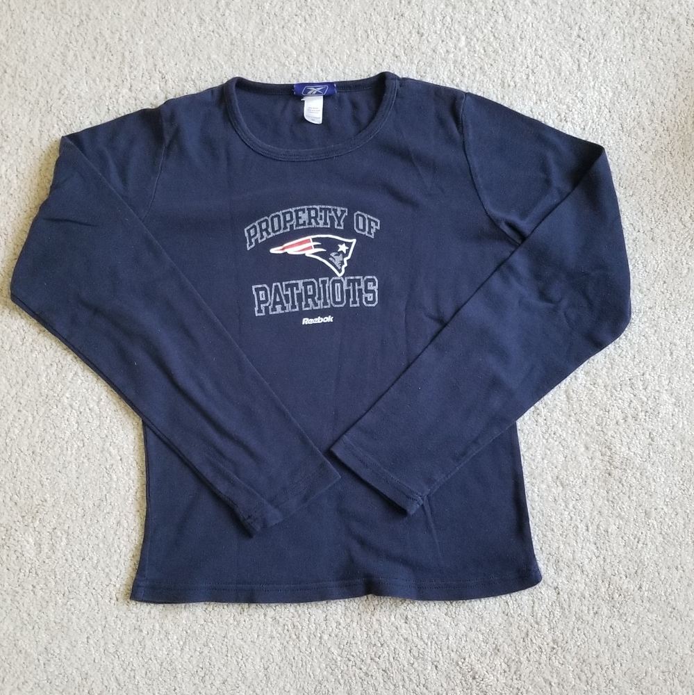 GUC medium Reebok patriots longsleeve